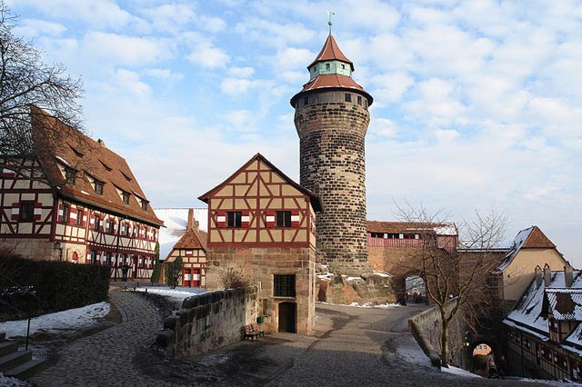 Замок Кайзербург
